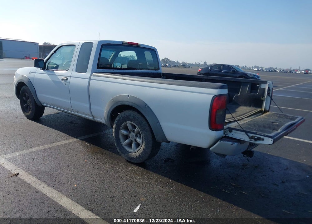2002 NISSAN FRONTIER XE VIN: 1N6DD26S42C366875