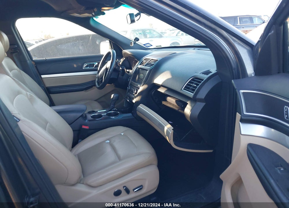 2017 FORD EXPLORER XLT VIN: 1FM5K7D83HGB39417