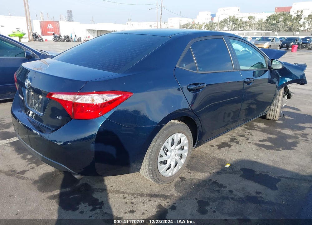 2018 TOYOTA COROLLA LE VIN: 5YFBURHE8JP794108