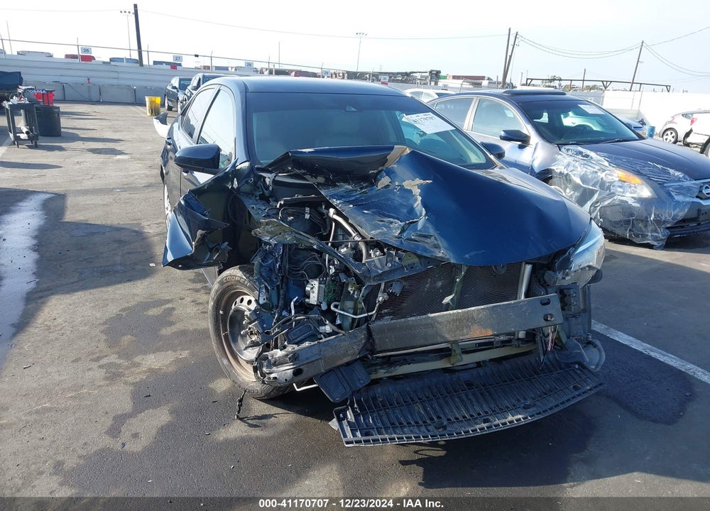 2018 TOYOTA COROLLA LE VIN: 5YFBURHE8JP794108