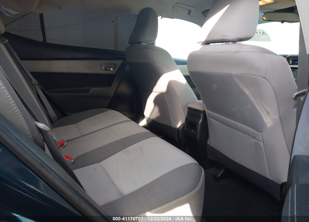 2018 TOYOTA COROLLA LE VIN: 5YFBURHE8JP794108