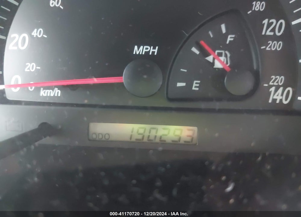 2002 TOYOTA CAMRY LE VIN: 4T1BE32K32U500073