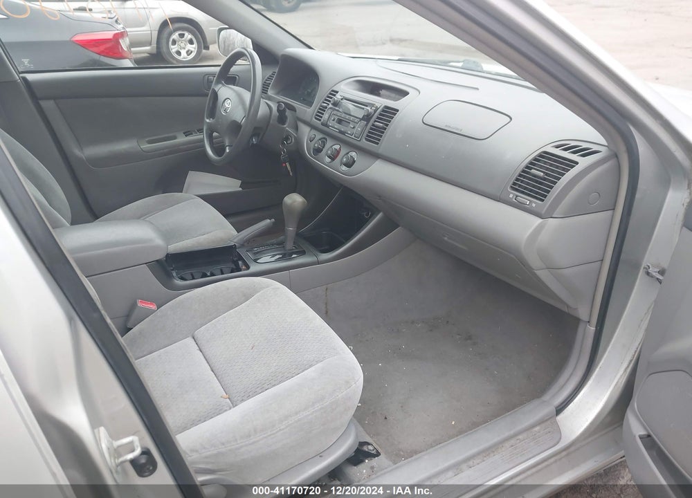 2002 TOYOTA CAMRY LE VIN: 4T1BE32K32U500073