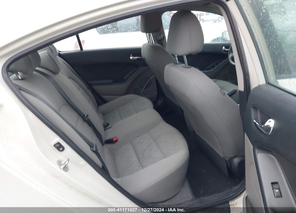 2015 KIA FORTE VIN: KNAFK4A66F5291417