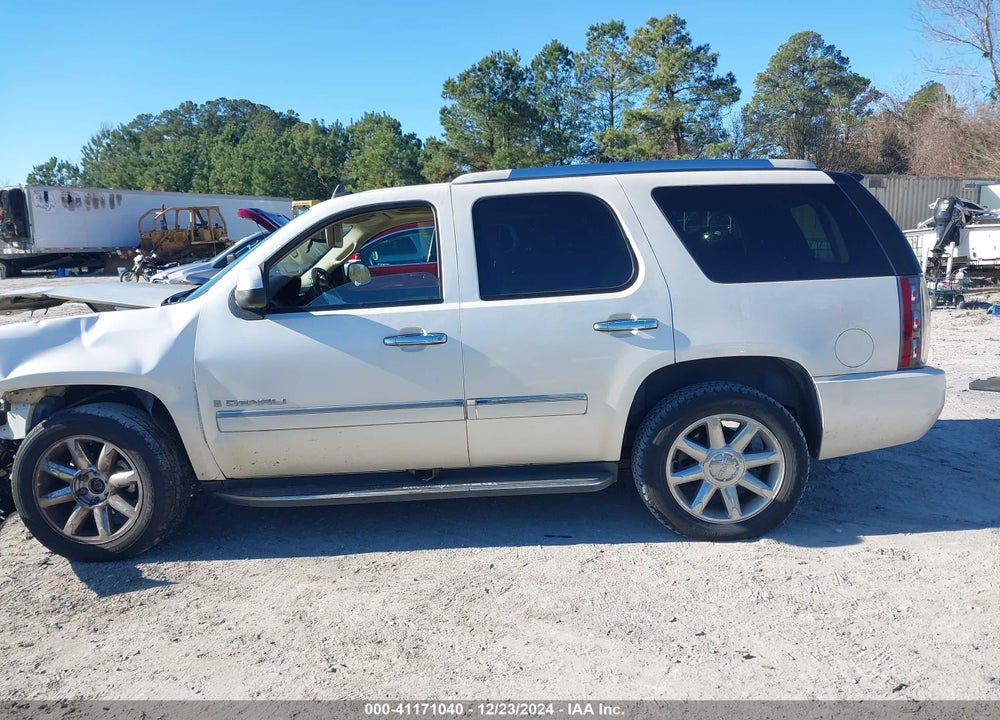 2009 GMC YUKON VIN: 1GKFK03279R285813
