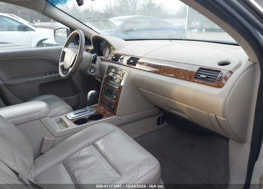 2005 FORD FIVE HUNDRED LIMITED VIN: 1FAFP25135G171803