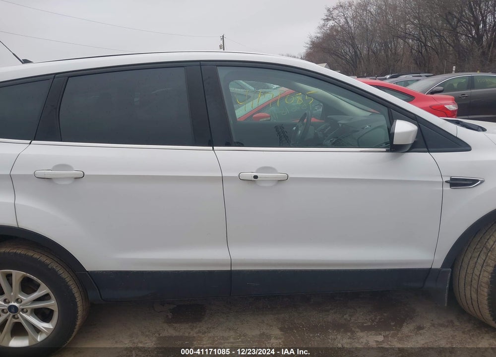 2019 FORD ESCAPE SE VIN: 1FMCU0GD8KUA69472