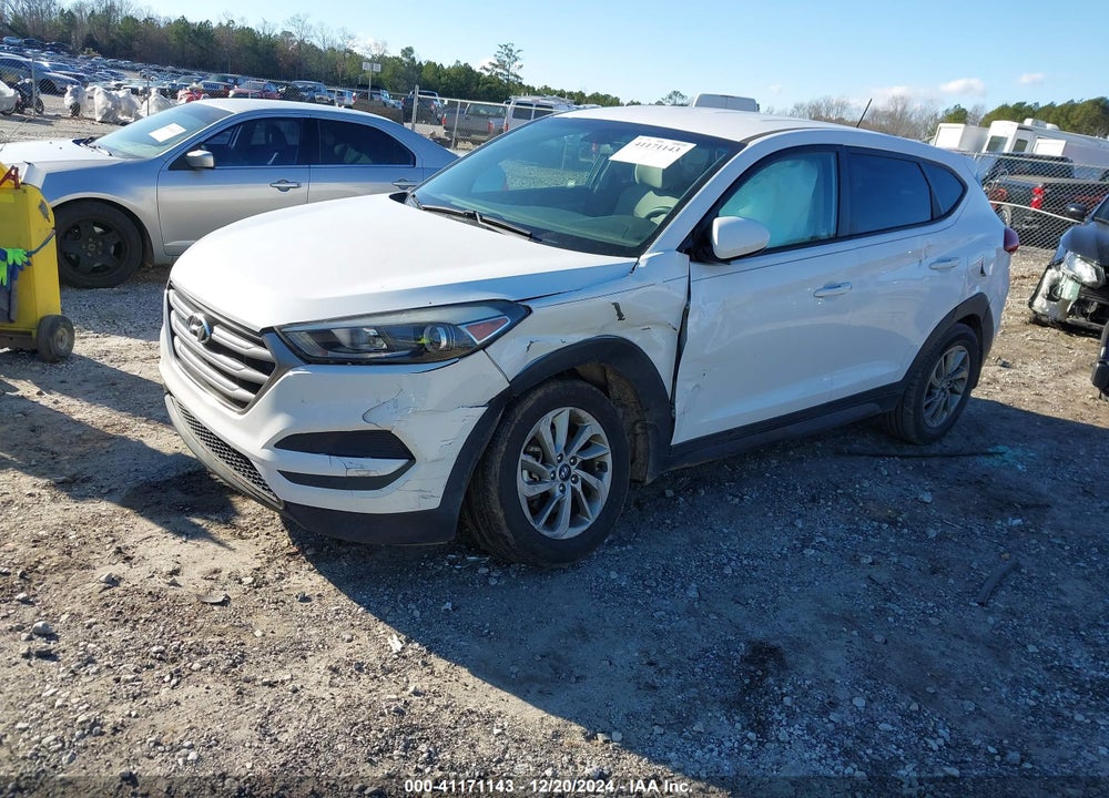 2016 HYUNDAI TUCSON SE VIN: KM8J23A47GU108065