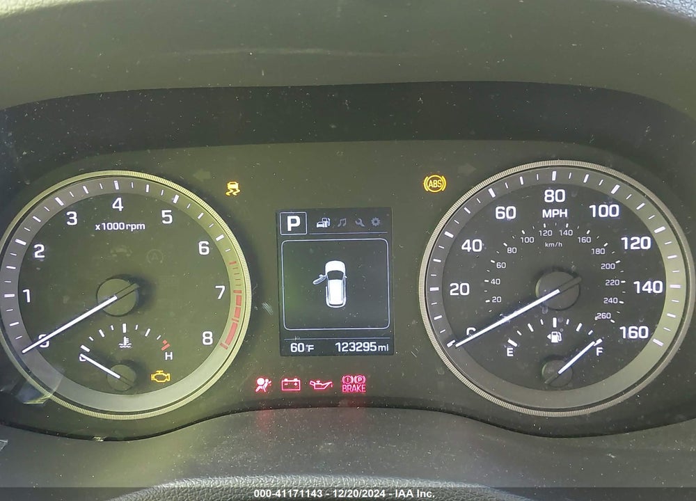 2016 HYUNDAI TUCSON SE VIN: KM8J23A47GU108065