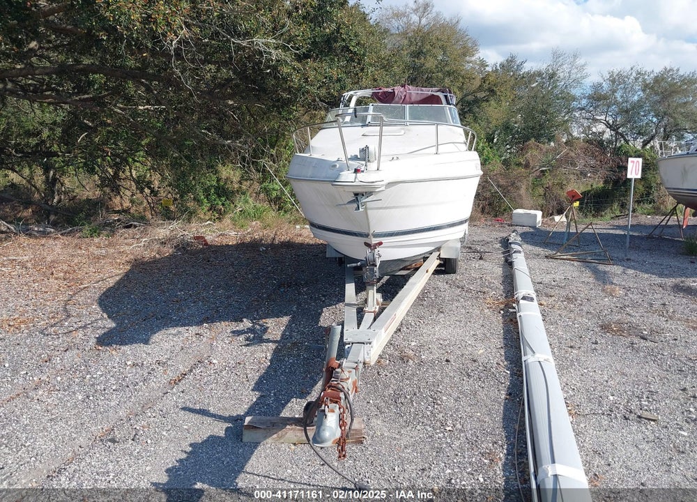 2000 WELLCRAFT MARINE CORP VIN: WELAKB36K900