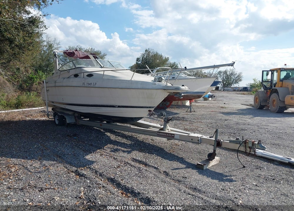 2000 WELLCRAFT MARINE CORP VIN: WELAKB36K900