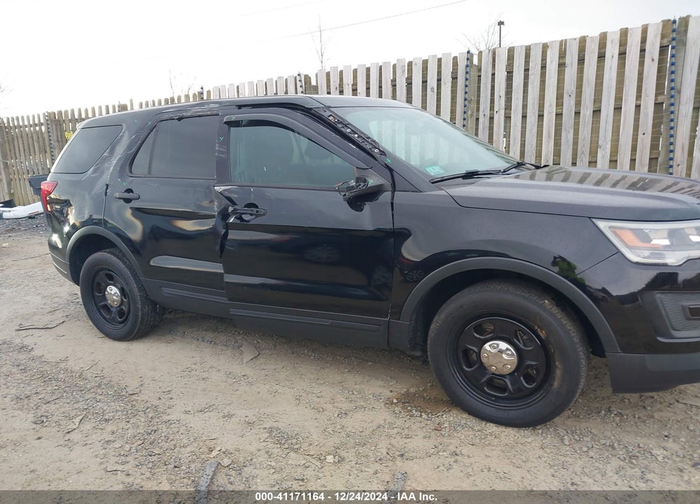 2019 FORD POLICE INTERCEPTOR VIN: 1FM5K8AR2KGB14115