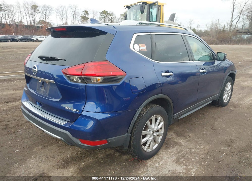 2017 NISSAN ROGUE SV VIN: 5N1AT2MV2HC743178