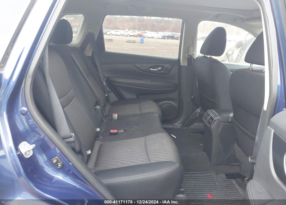 2017 NISSAN ROGUE SV VIN: 5N1AT2MV2HC743178