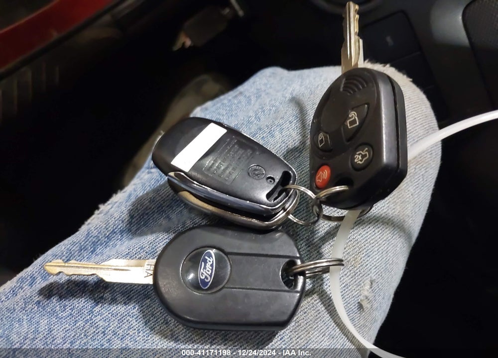 2010 FORD ESCAPE LIMITED VIN: 1FMCU9EGXAKC24373
