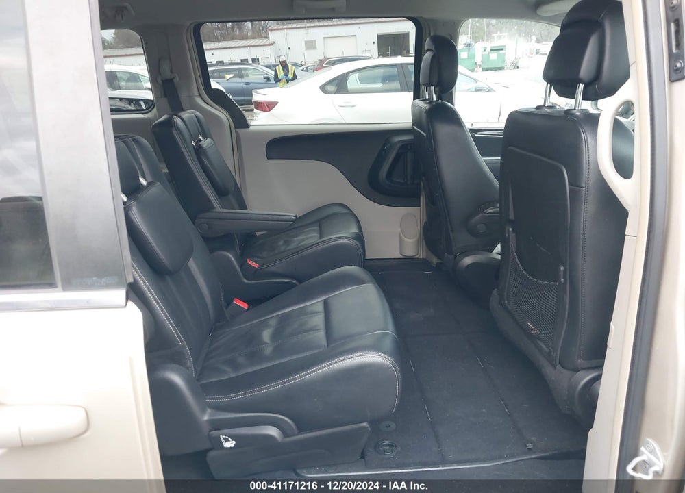 2014 CHRYSLER TOWN & COUNTRY TOURING VIN: 2C4RC1BG1ER124449