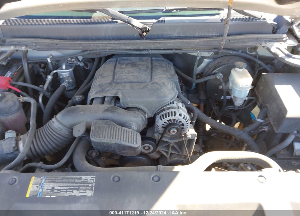 2011 GMC SIERRA 1500 SLE VIN: 1GTR2VE35BZ125589