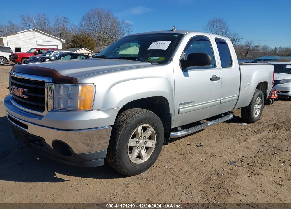 2011 GMC SIERRA 1500 SLE VIN: 1GTR2VE35BZ125589