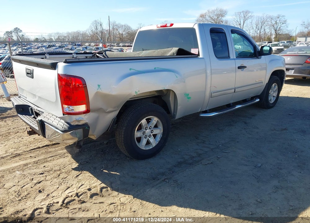 2011 GMC SIERRA 1500 SLE VIN: 1GTR2VE35BZ125589