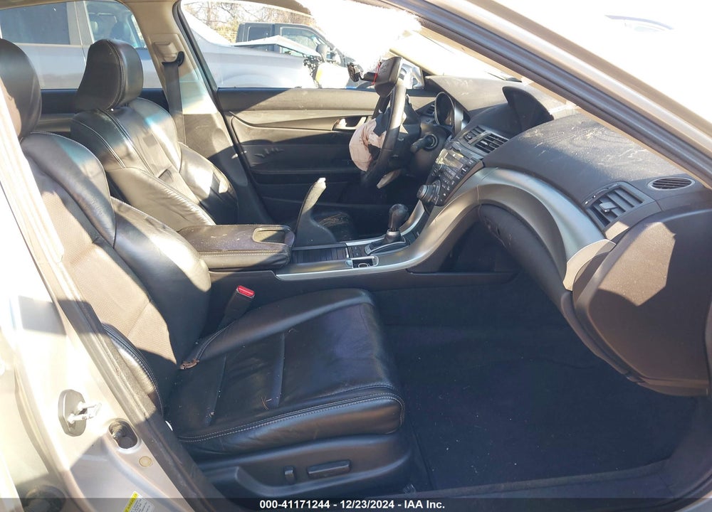 2010 ACURA TL 3.7 VIN: 19UUA9F51AA005503