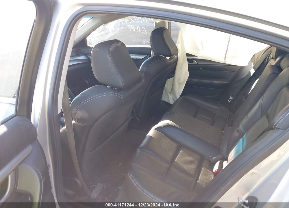 2010 ACURA TL 3.7 VIN: 19UUA9F51AA005503