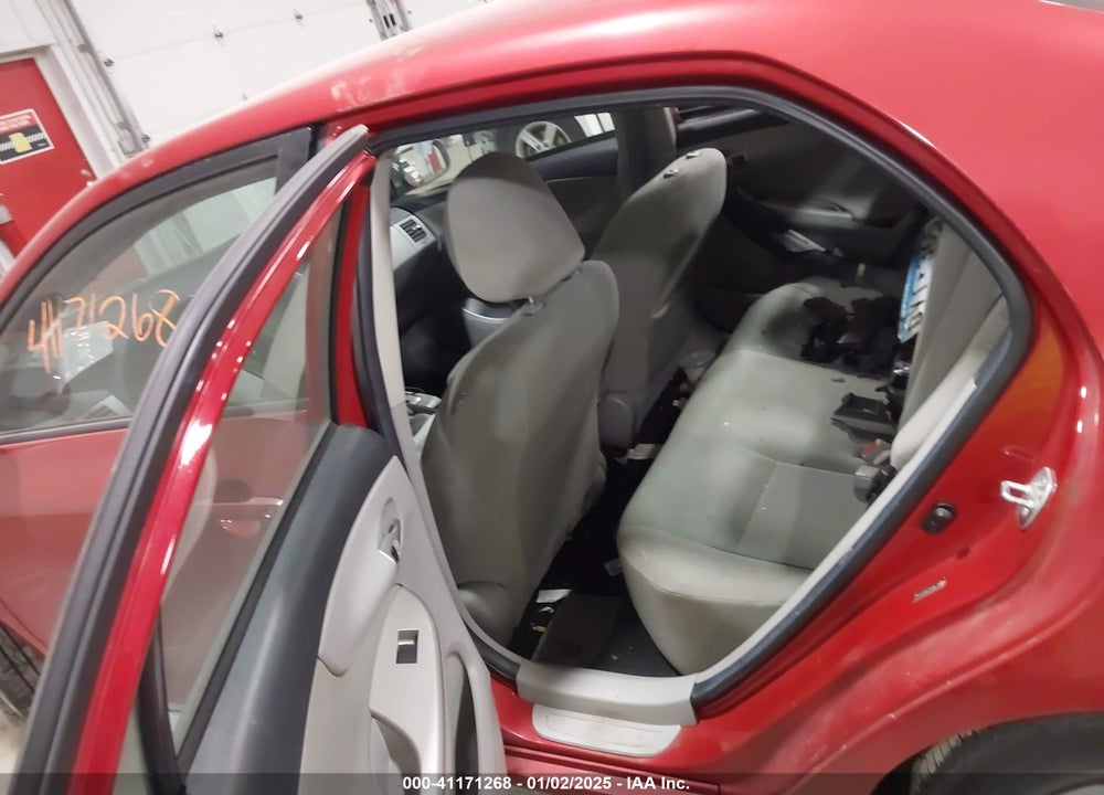 2011 TOYOTA COROLLA LE VIN: 2T1BU4EE6BC545427