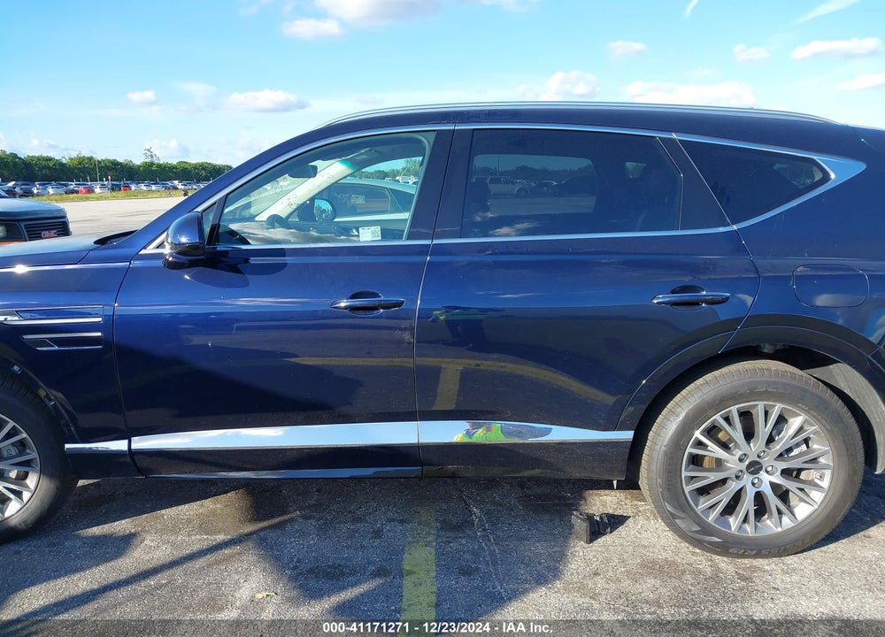 2025 GENESIS GV80 2.5T STANDARD AWD VIN: KMUHFESB7SU241947