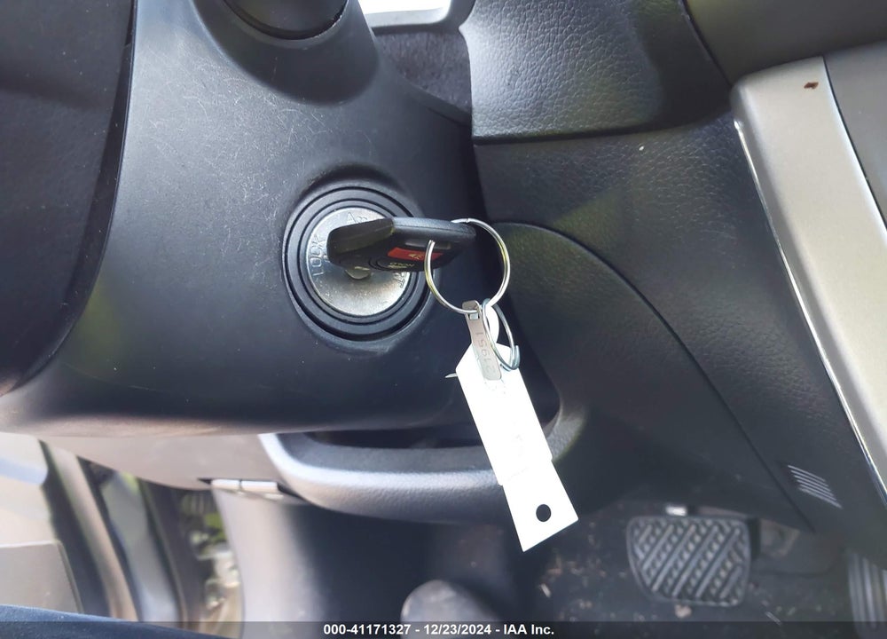 2014 NISSAN SENTRA SV VIN: 3N1AB7AP4EL636047