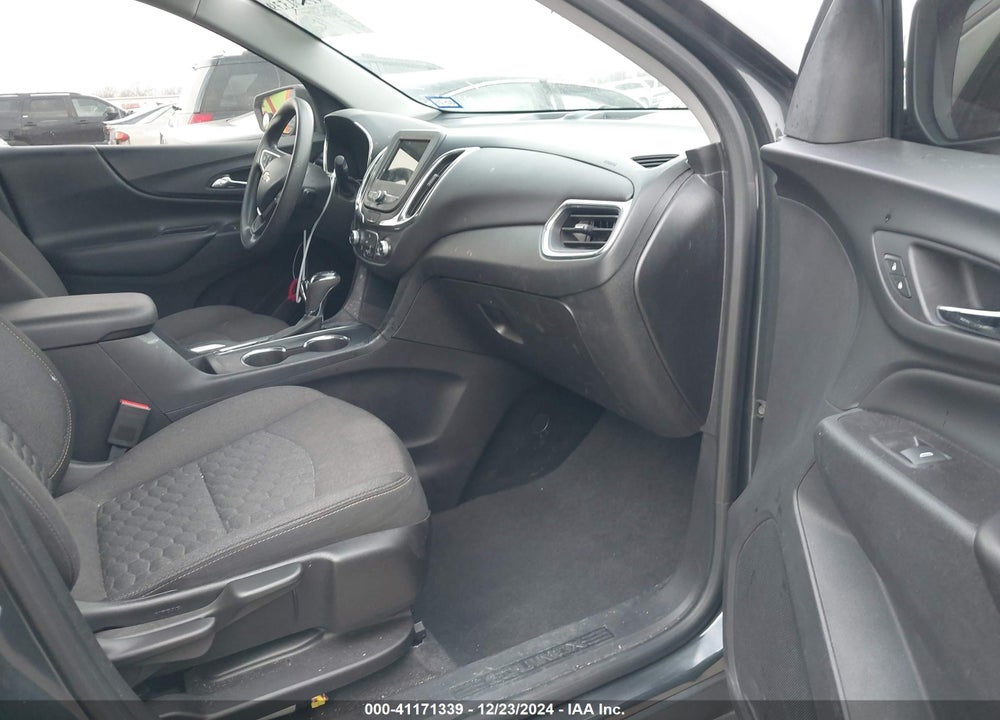 2019 CHEVROLET EQUINOX VIN: 2GNAXKEV3K6186358