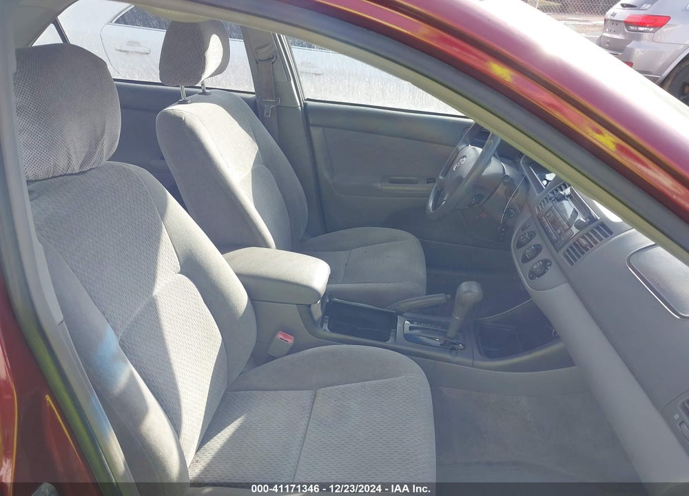 2002 TOYOTA CAMRY LE VIN: 4T1BE32K72U553620