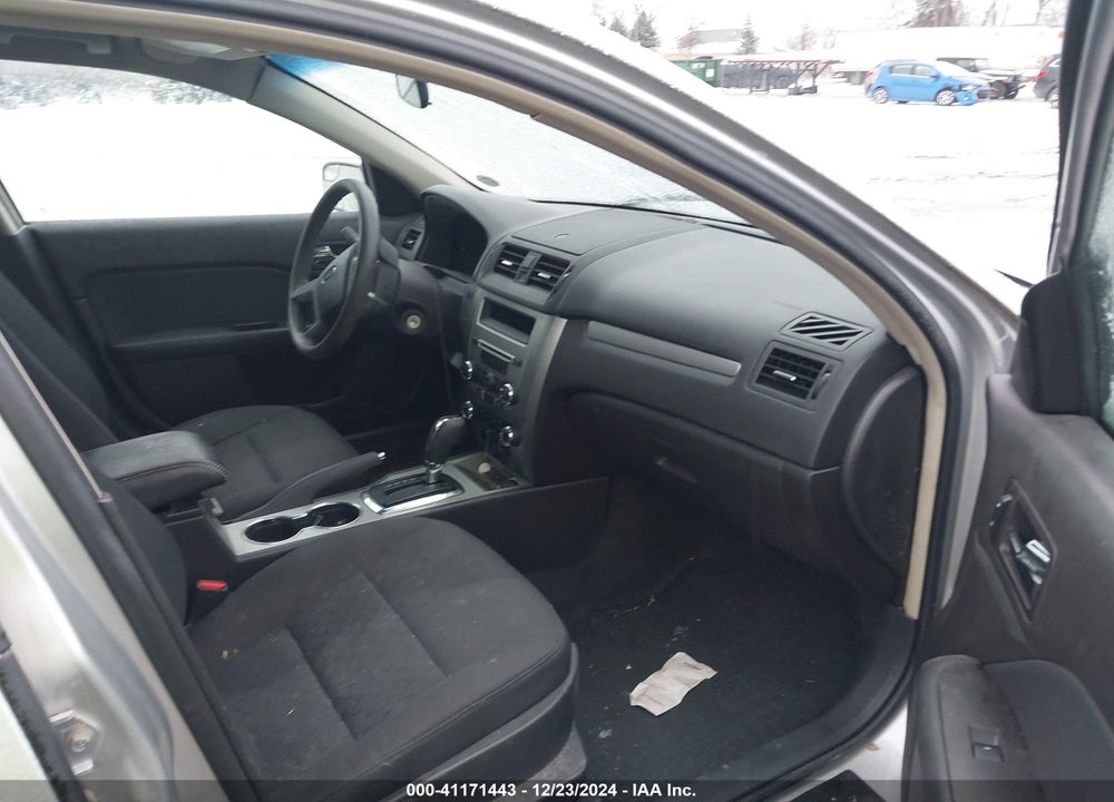 2011 FORD FUSION SE VIN: 3FAHP0HA7BR126182