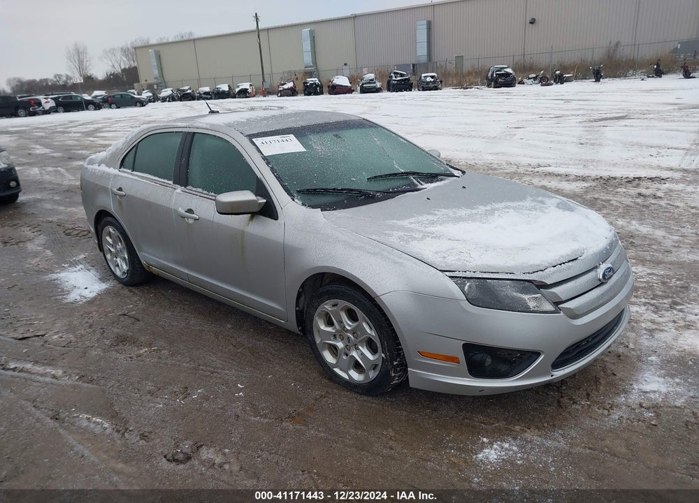 2011 FORD FUSION SE VIN: 3FAHP0HA7BR126182