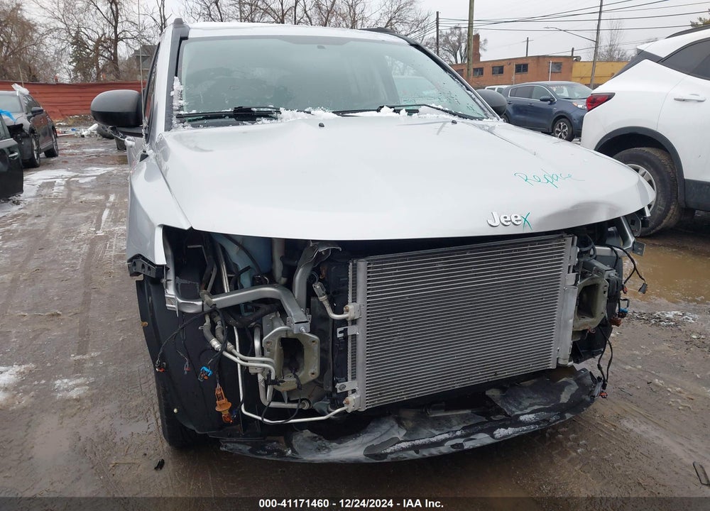 2011 JEEP COMPASS VIN: 1J4NF1FB7BD215528
