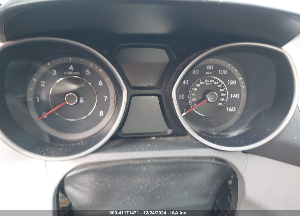 2013 HYUNDAI ELANTRA VIN: 5NPDH4AE0DH413881
