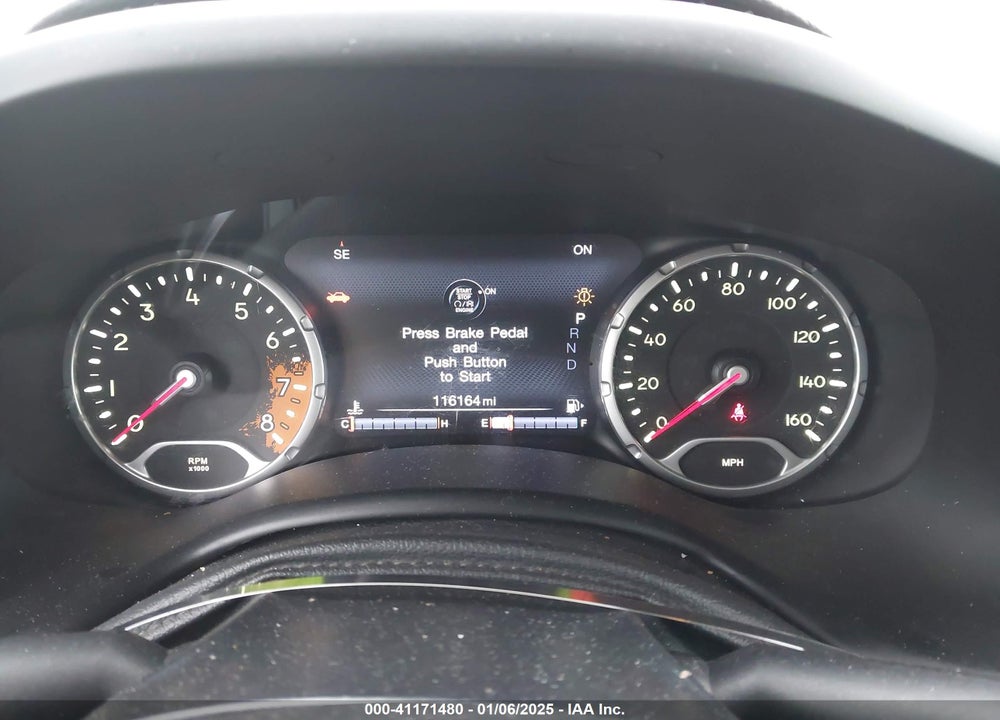 2016 JEEP RENEGADE LIMITED VIN: ZACCJADT0GPD64735