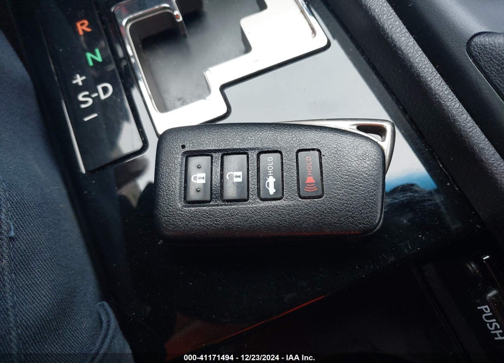 2014 LEXUS ES 300H VIN: JTHBW1GGXE2070020