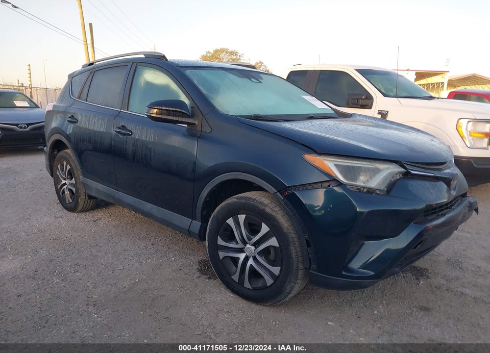 2017 TOYOTA RAV4 LE VIN: 2T3ZFREV5HW313180