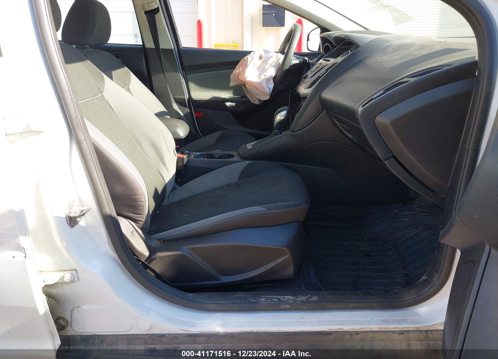2014 FORD FOCUS VIN: 1FADP3K2XEL376133