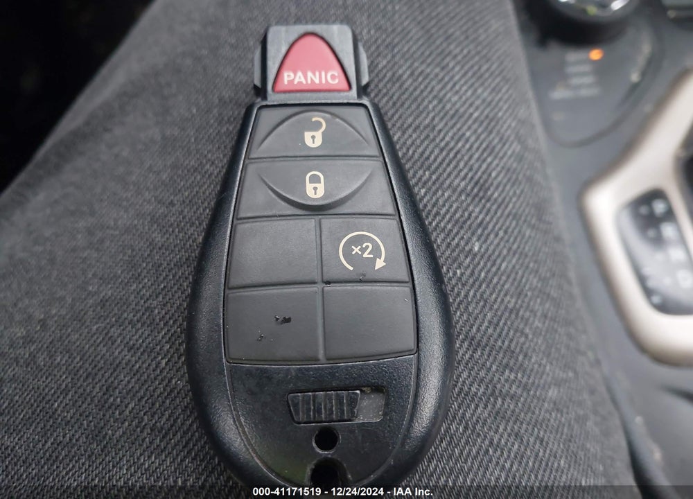 2014 JEEP CHEROKEE SPORT VIN: 1C4PJMAB1EW140193