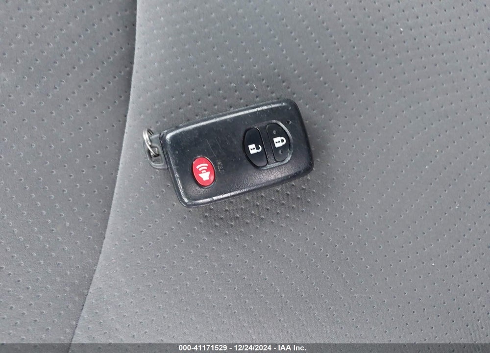 2011 TOYOTA PRIUS THREE VIN: JTDKN3DU0B1454531