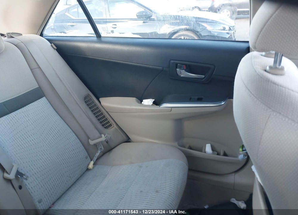 2014 TOYOTA CAMRY HYBRID LE VIN: 4T1BD1FK3EU097184