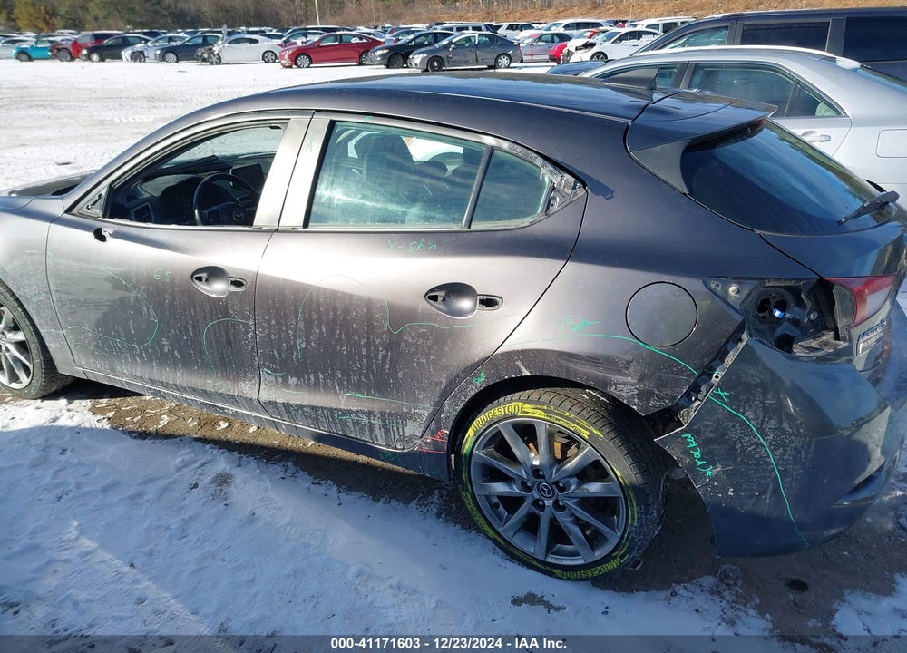 2018 MAZDA 3 TOURING VIN: 3MZBN1L37JM197329