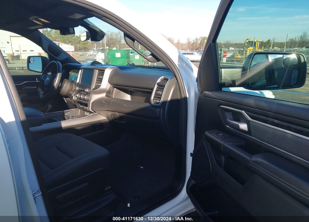 2023 RAM 1500 BIG HORN 4X4 6'4 BOX VIN: 1C6RRFBG5PN555038