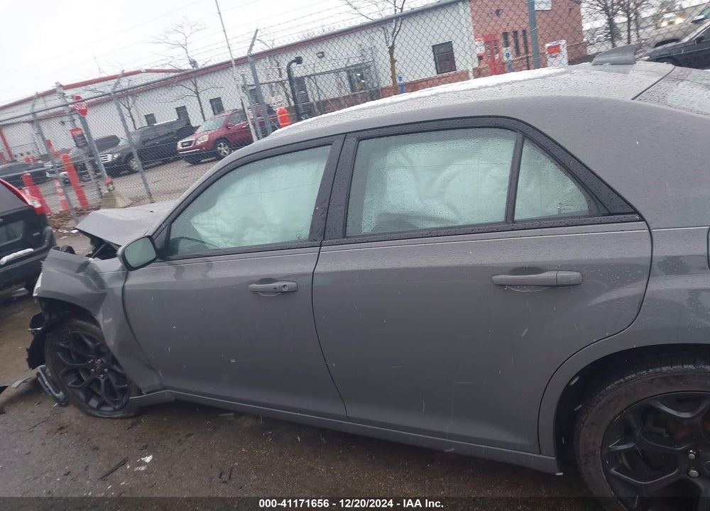2019 CHRYSLER 300 VIN: 2C3CCABG7KH533681