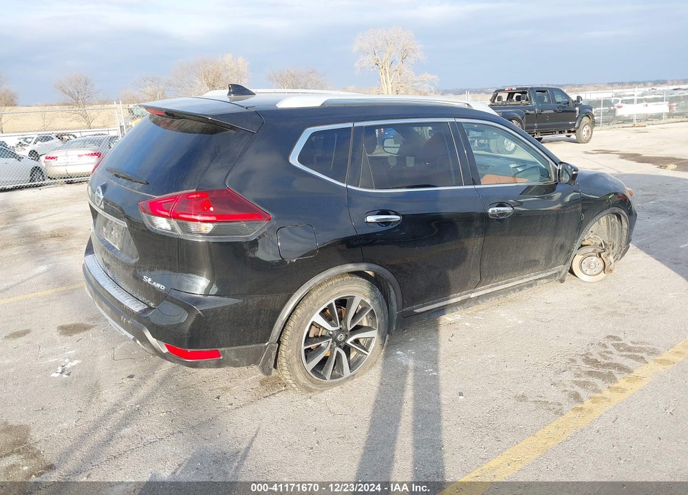 2018 NISSAN ROGUE SL VIN: JN8AT2MV0JW315803