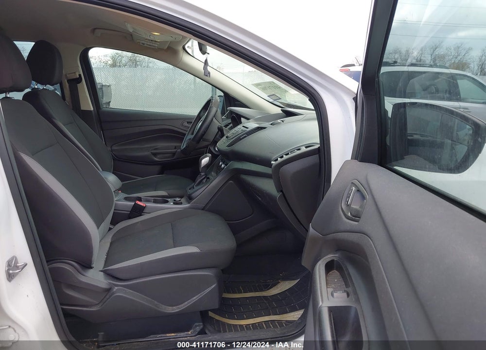 2016 FORD ESCAPE S VIN: 1FMCU0F71GUB40188