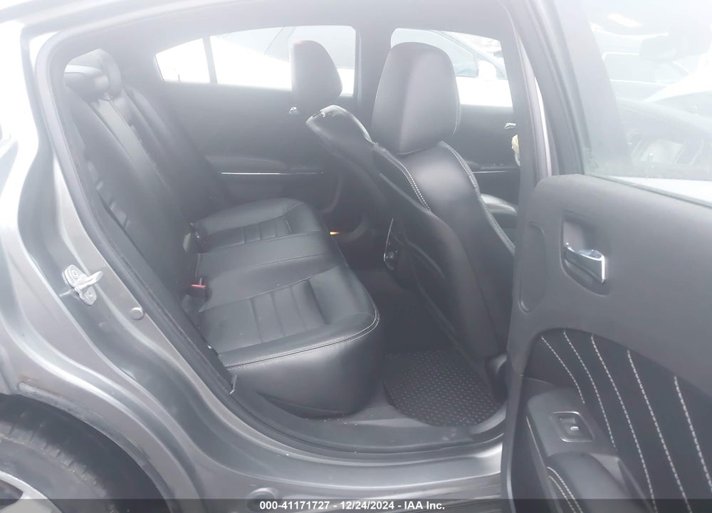 2011 DODGE CHARGER VIN: 2B3CM5CT4BH589252