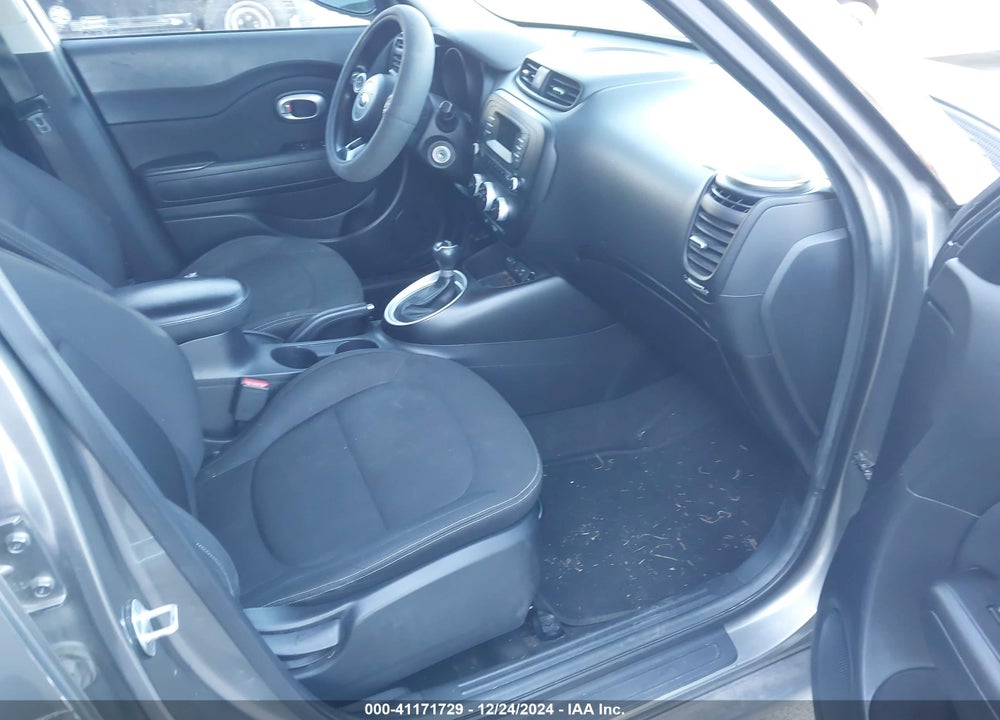 2015 KIA SOUL VIN: KNDJN2A26F7161485