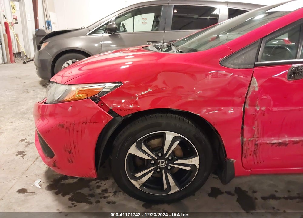 2015 HONDA CIVIC VIN: 2HGFG3B86FH528416