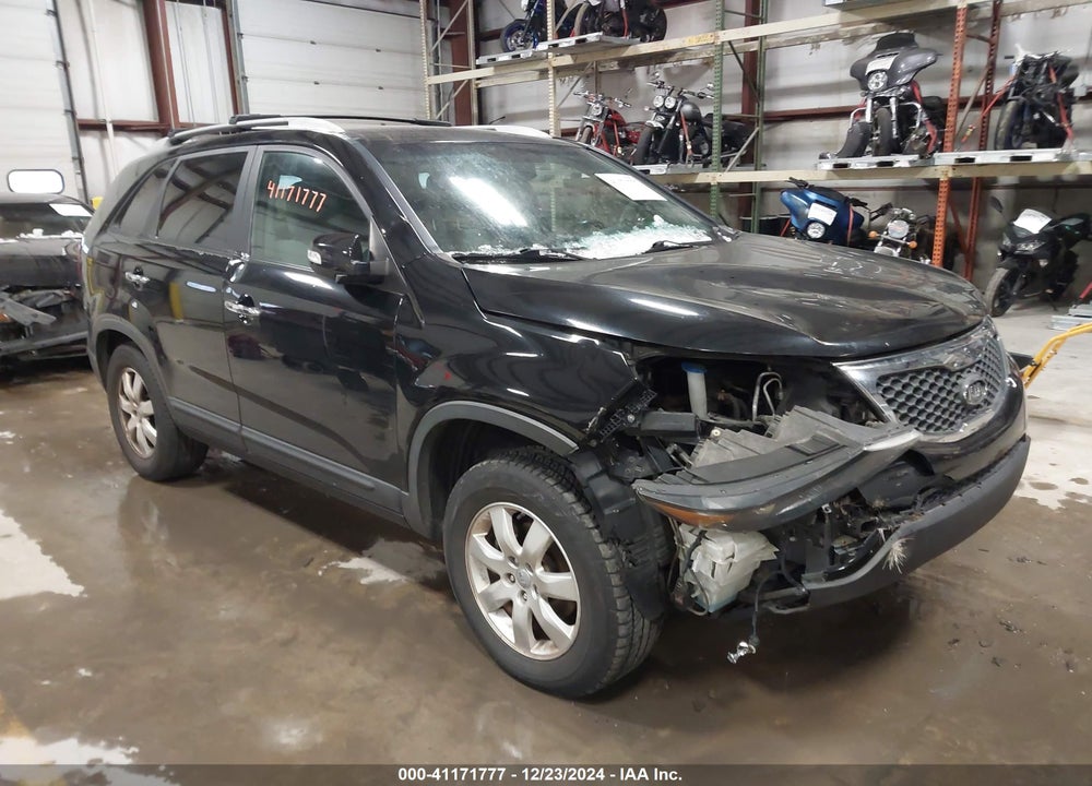 2012 KIA SORENTO LX VIN: 5XYKT3A63CG265353